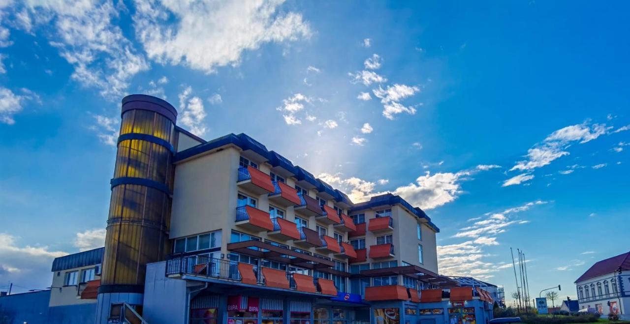 Hotel Garic Garesnica Dış mekan fotoğraf