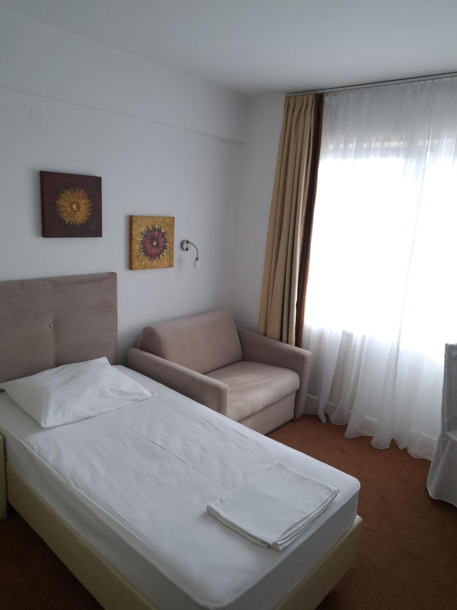 Hotel Garic Garesnica Dış mekan fotoğraf