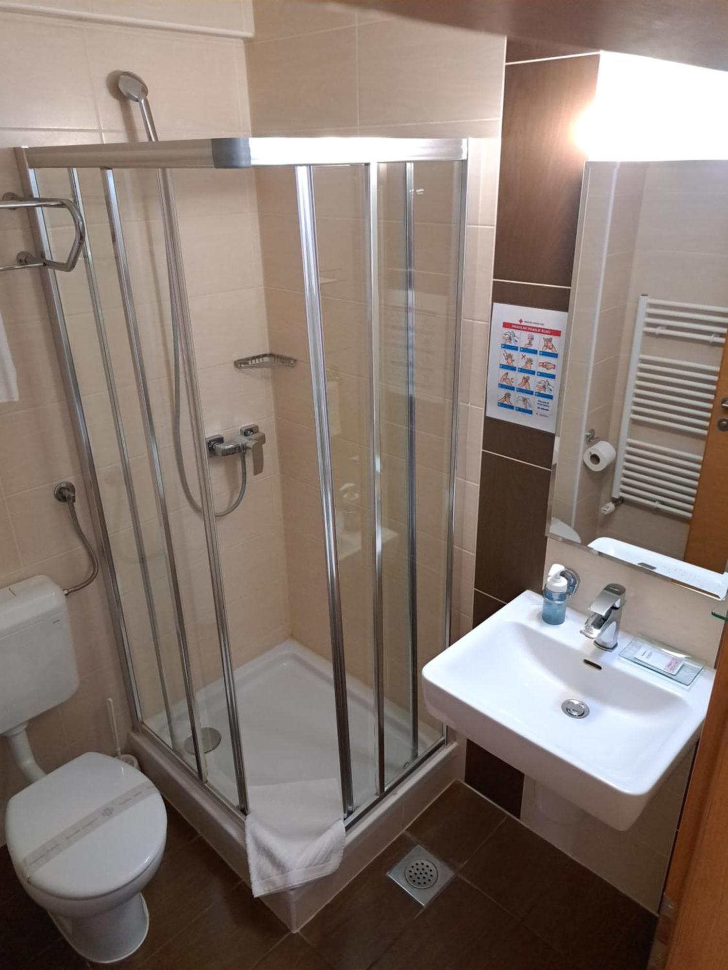 Hotel Garic Garesnica Dış mekan fotoğraf